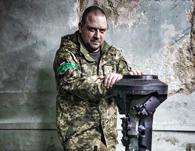 У перекинутых из-под Киева на Харьковщину военных РФ находят записи зверств в мобильных