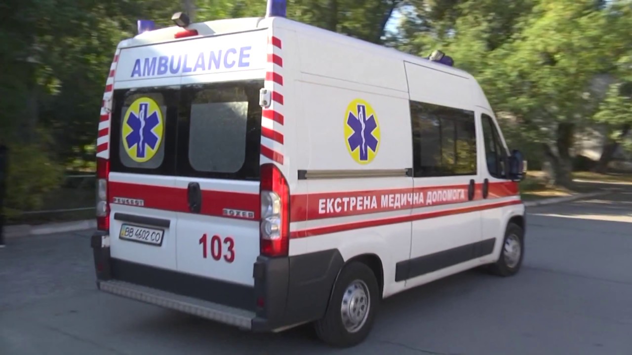 Медикам удалось вывезти из оккупированного села Русские Тишки в Харьков троих раненых гражданских