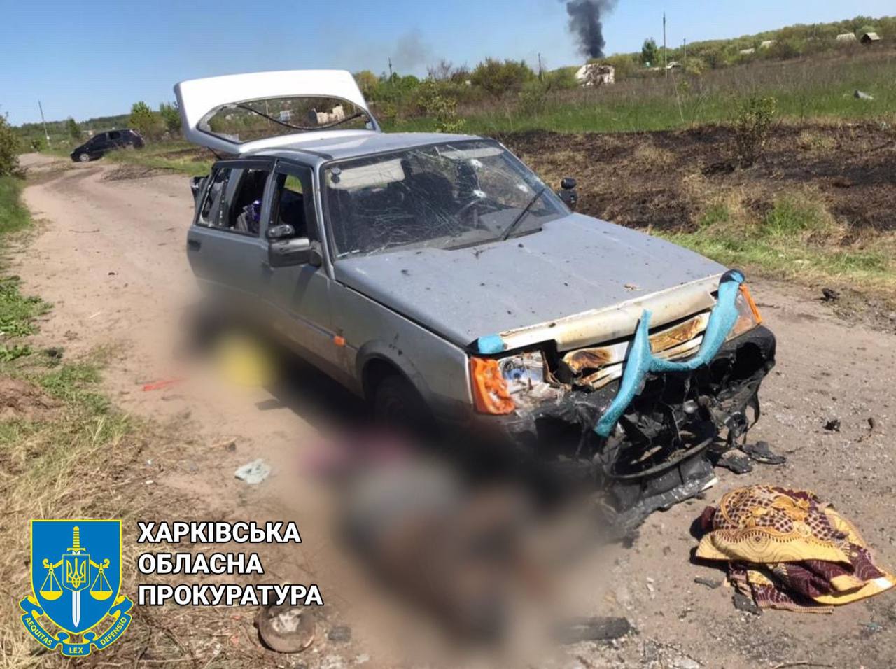 Российские военные обстреляли колонну авто под Старым Салтовом: минимум 4 погибших (фото)