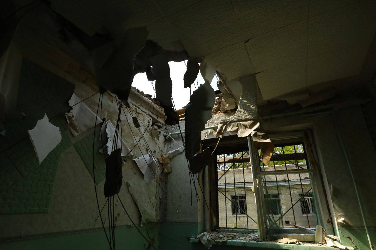 Разрушенные обстрелами помещения Харьковского онкоцентра