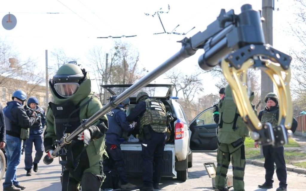 На Харьковщину прибыли 23 расчета пиротехников из других регионов Украины