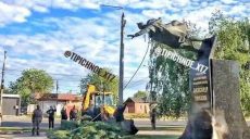 В Харькове снесли памятник Александру Невскому — соцсети