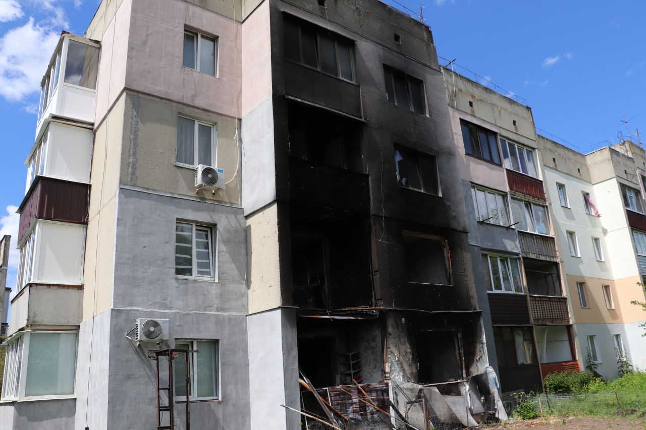 Разрушения после обстрелов в Русской Лозовой Харьковской области 5