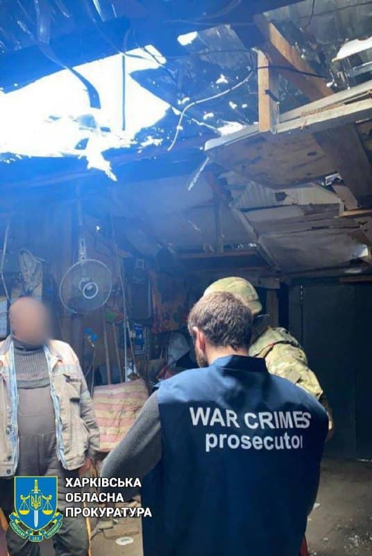 Смерть человека и более 10 поврежденных домов: прокуратура фиксирует новые преступления РФ на Харьковщине