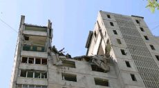 Спасатели достали из-под завалов в Харькове тела 3 мужчин и женщины (видео)