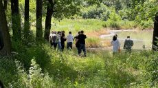 Экологическая катастрофа под Харьковом: к загрязненному озеру выехали чиновники и прокуроры