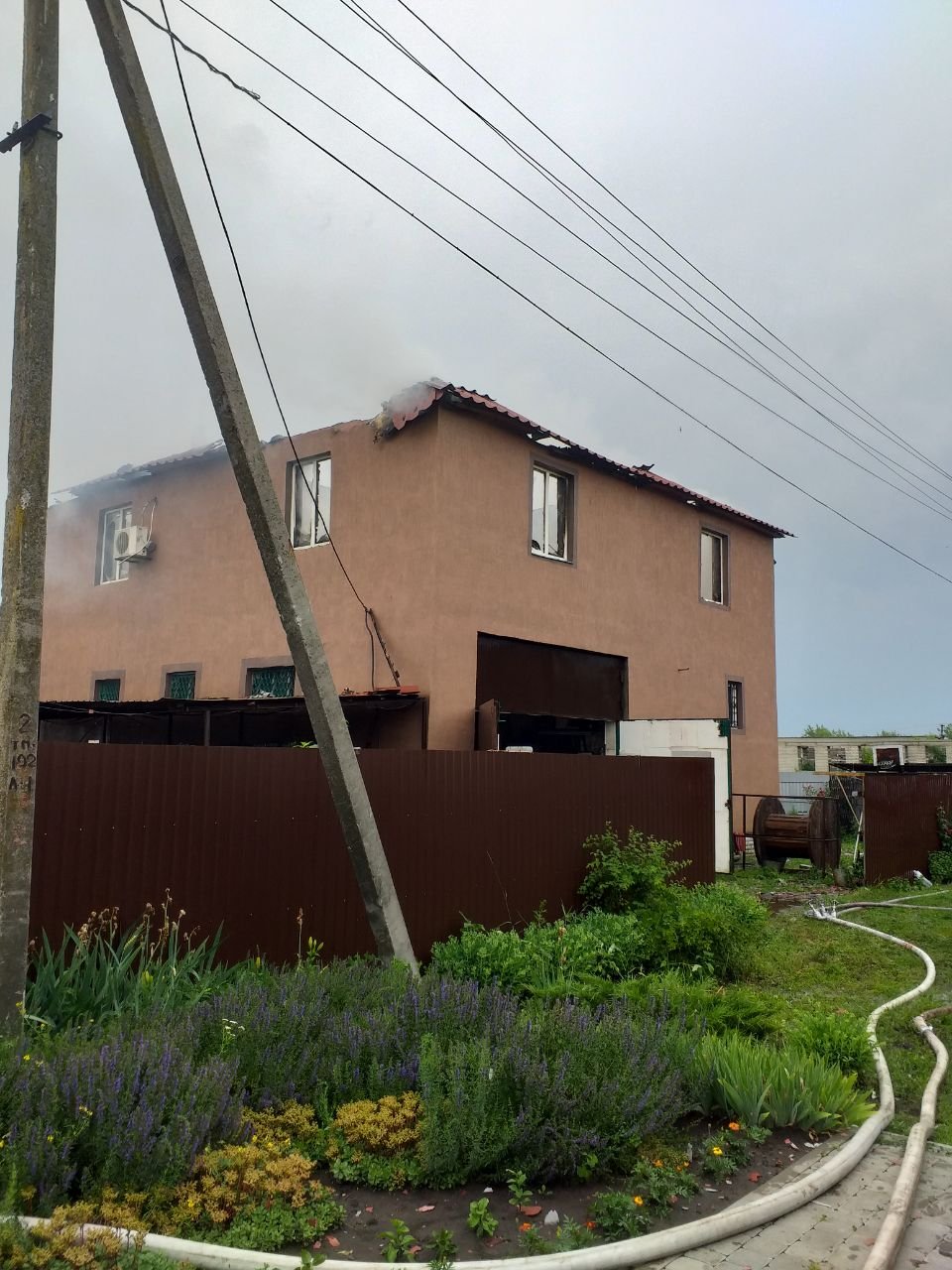 Из-за грозы загорелся дом в Чугуевском районе