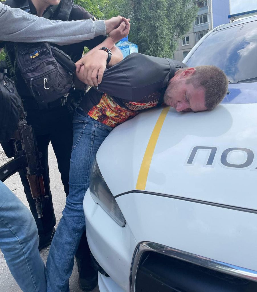 В Харькове пьяный напал на бригаду «скорой»