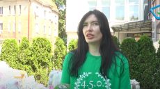 Відправила чоловіка з дитиною до іншого міста й 1,5 місяці жила у волонтерському штабі в Харкові (відео)