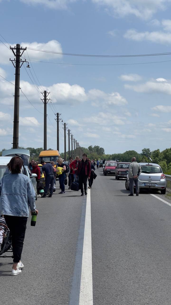 С оккупированных территорий на Харьковщине эвакуировали 872 человека