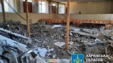 В разрушенной школе на Салтовке нашли 100 обломков боеприпасов (фото)