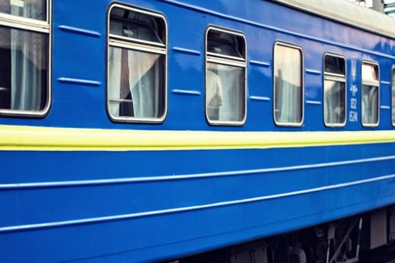 Из-за отключения света поезд Харьков — Ужгород задерживается уже на 11 часов