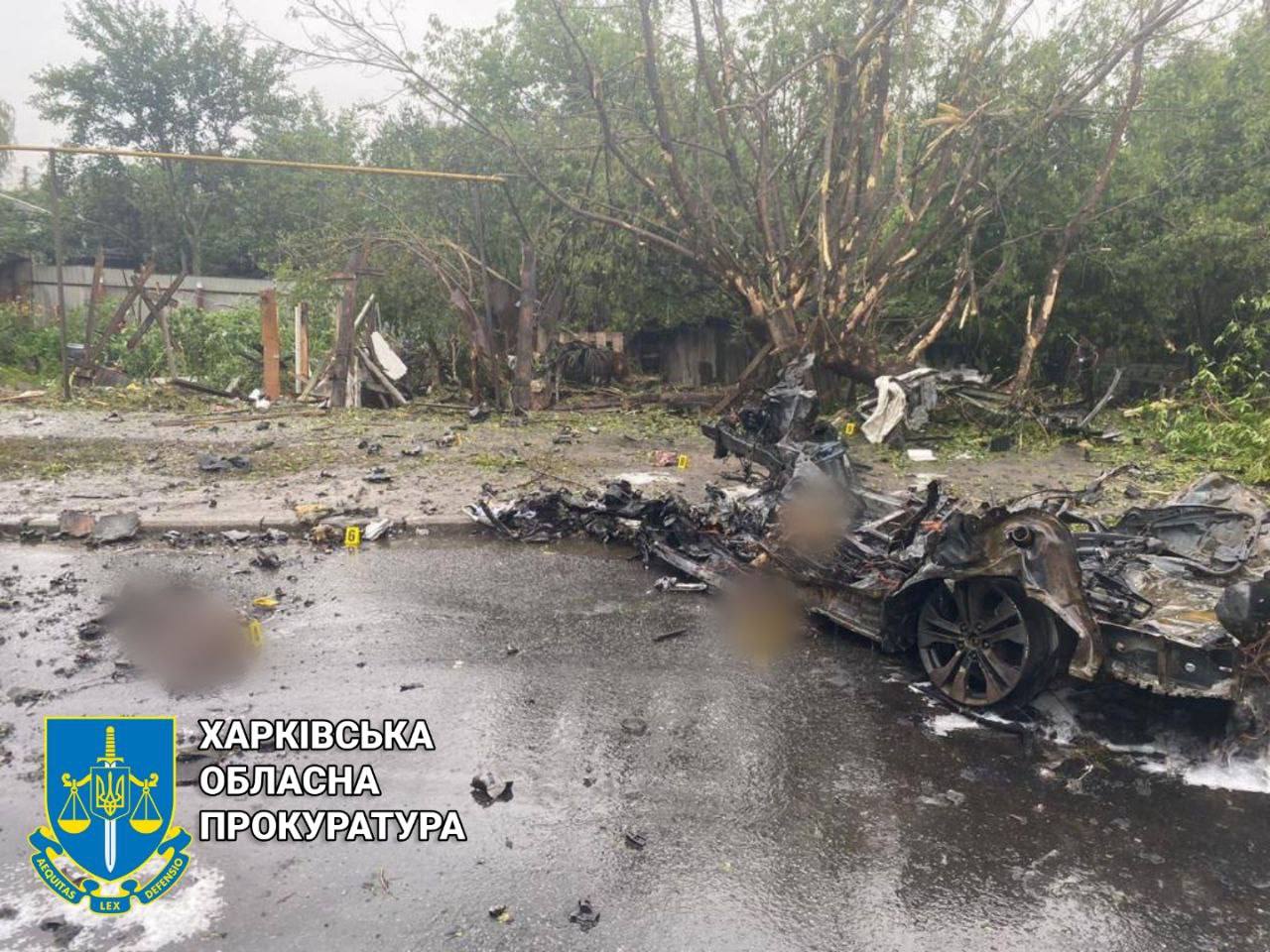 Обстрел Харькова: ранены 8 сотрудник шиномонтажа и водитель