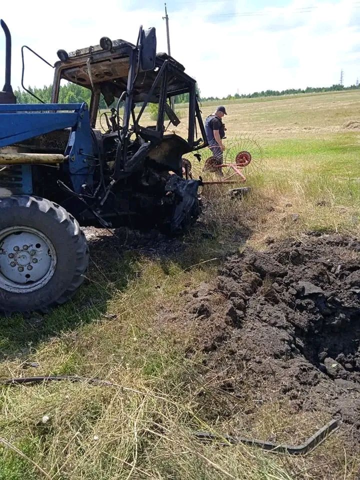 У полі під Харковом підірвався трактор, загинув тракторист
