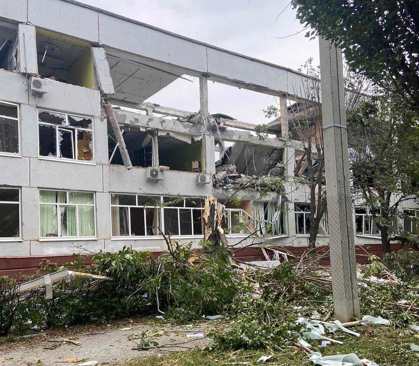 В Харьковской области разрушены и повреждены около 4800 объектов инфраструктуры и 4200 жилых домов