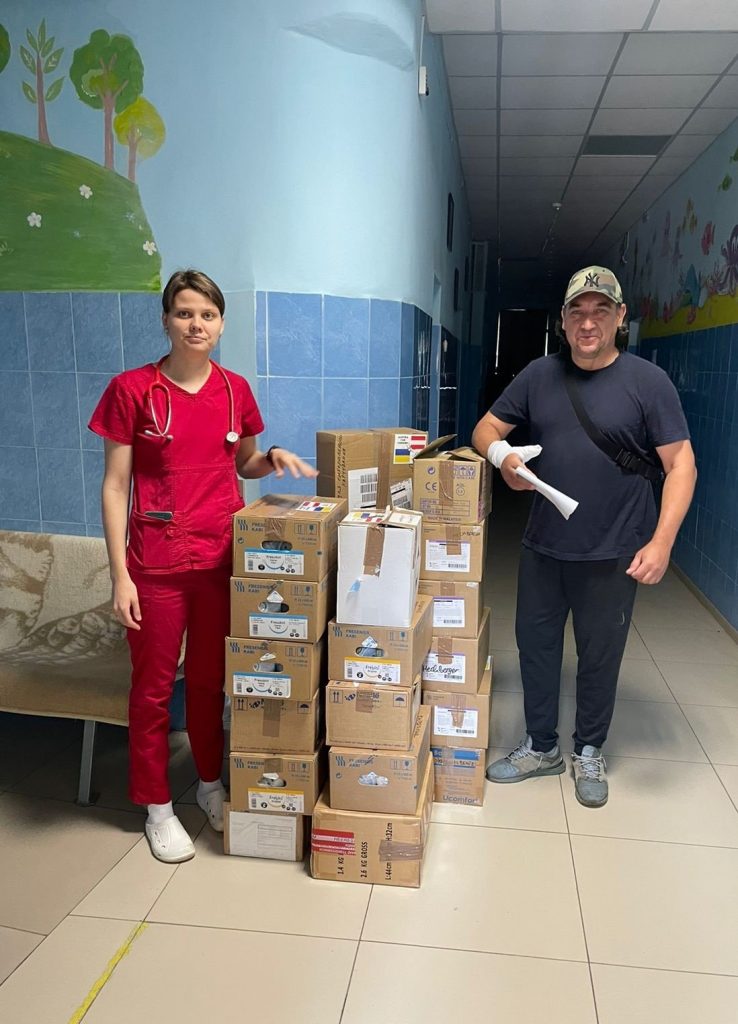 Австрійські благодійники передали вантаж до Харківської обласної дитячої лікарні