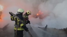 Терехов: Одна з ракет поцілила в житловий будинок у Харкові, є постраждалий
