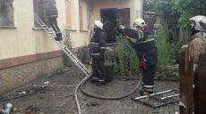 В Циркунах после обстрела утром горел частный дом (фото)