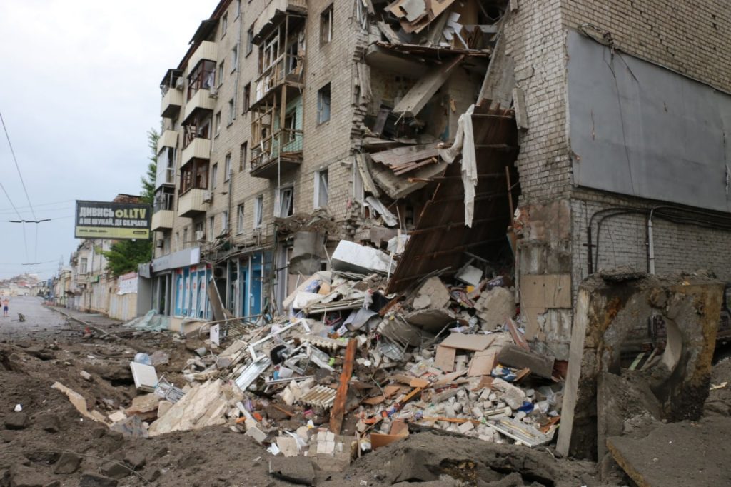 Оккупанты нанесли по Харькову три ракетных удара, все – исключительно по гражданским объектам