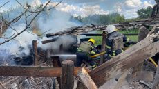 За добу харківські рятувальники загасили 8 пожеж, спричинених обстрілами