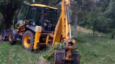 Харьковские коммунальщики продолжают ремонт поврежденного водопровода
