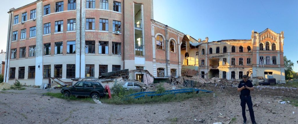По центру Харькова снова ударили ракетой ЗРК С300: предварительные выводы экспертов (фото)