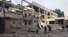 Полиция фиксирует последствия ночного обстрела Харькова (фото)