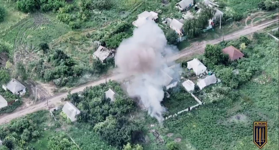 Уничтожили оккупантов и технику: опубликовано видео операции на Харьковщине (видео)