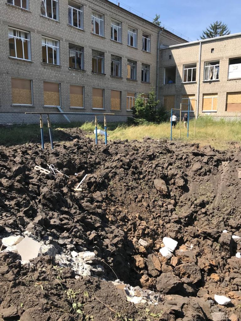 В Немышлянском районе восстановили электроснабжение школы, попавшей под ракетный обстрел