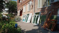 В Харькове продолжают восстанавливать дома после обстрелов (адреса)