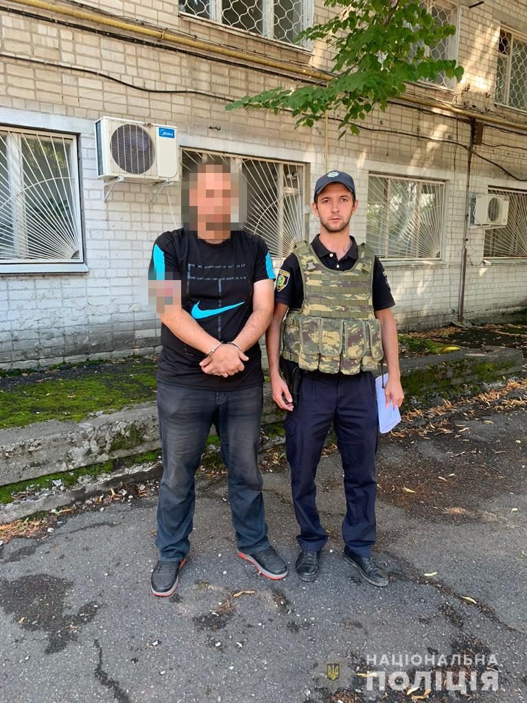 В военном Харькове поймали грабителя, сбежавшего год назад из зала суда
