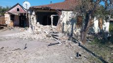 Армия РФ уничтожила дом на Золочевщине прямым попаданием (фото)