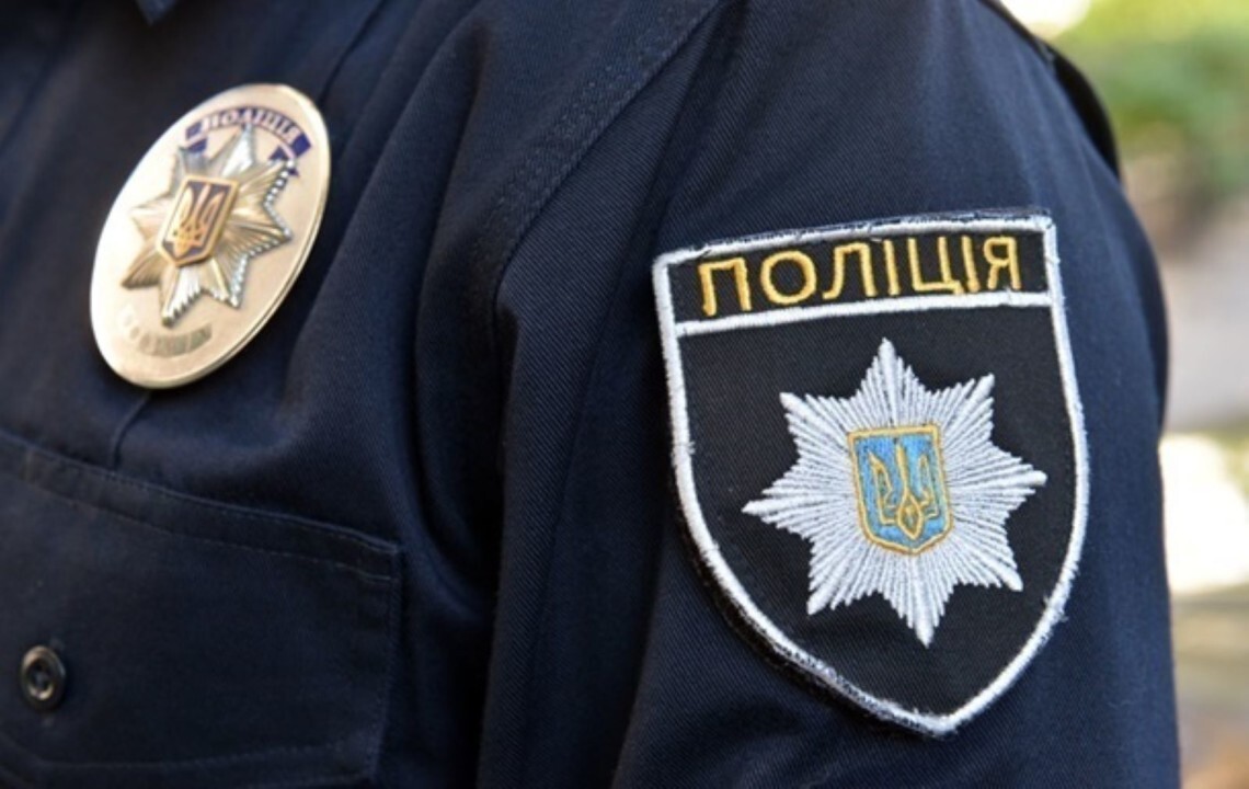 Под Харьковом остановили машину, перевозившую оружие с российской символикой