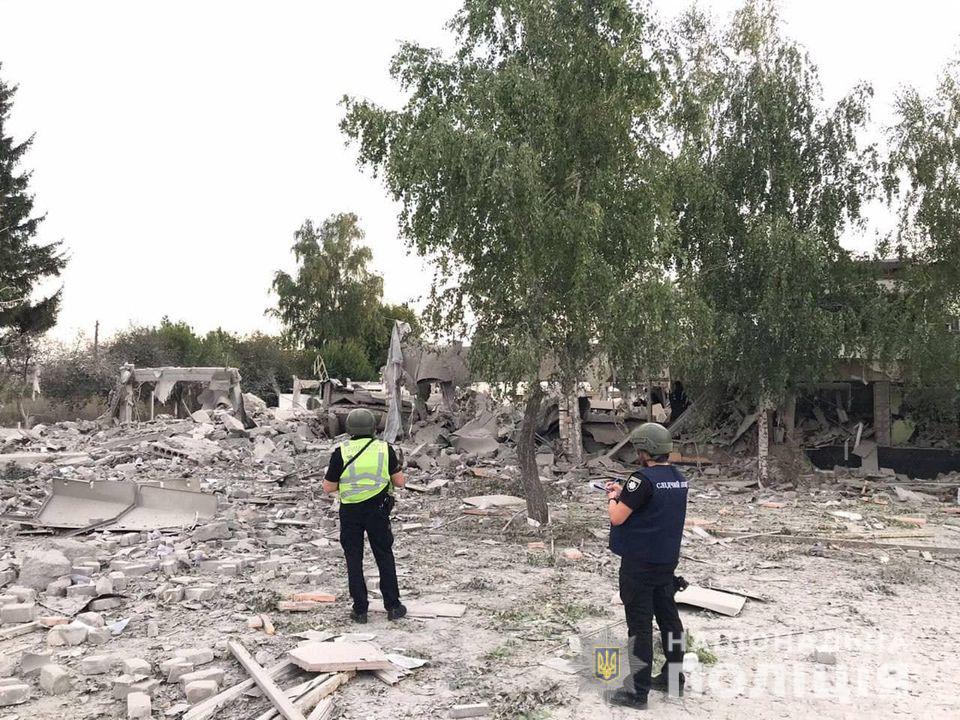 За сутки оккупанты разрушили 15 объектов на Харьковщине