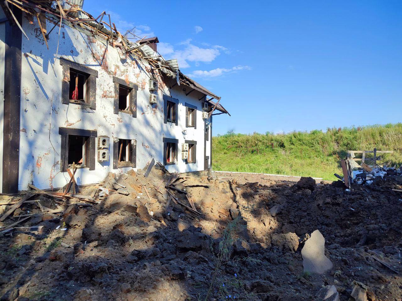 Ночные удары по Харькову: разрушен гостинично-ресторанный комплекс