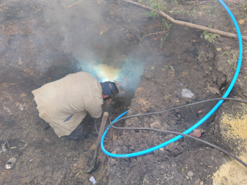 В Холодногорском районе восстанавливают водопроводное хозяйство