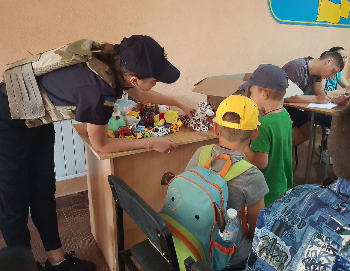 С временно оккупированных территорий Харьковщины эвакуировали 809 украинцев, из них - 243 ребенка