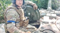 Бойцы Харьковской теробороны затрофеили российский танк с сюрпризом (видео)