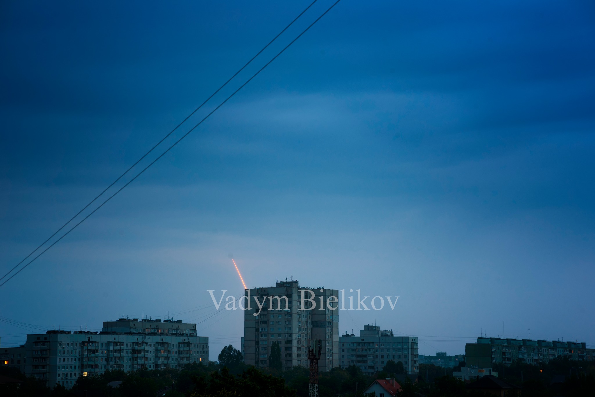 Под утро с территории РФ запустили 8 ракет: минимум 5 взрывов в Харькове