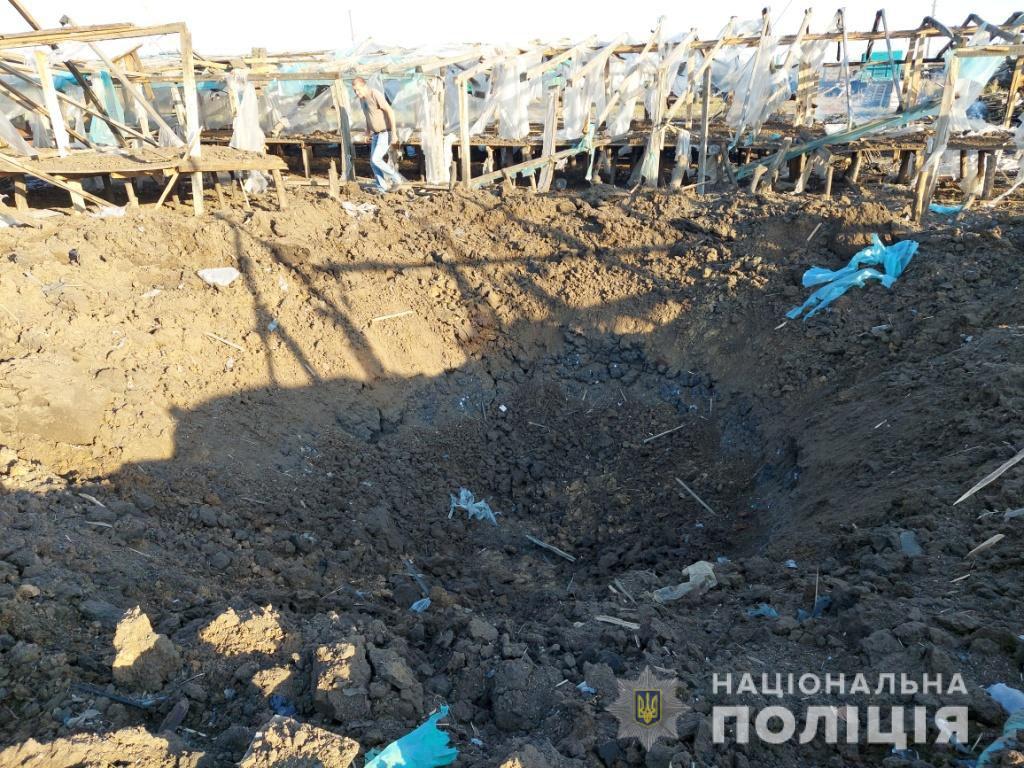 В результате обстрела сел Чугуевского района возник пожар в фермерском хозяйстве 