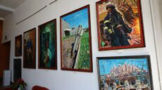 В Харькове открылась художественная выставка, посвященная жизни города во время войны (фото)