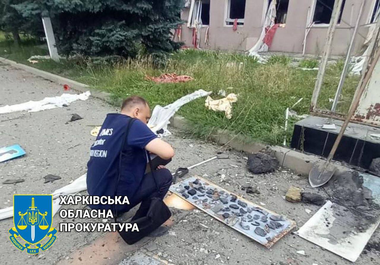 Оккупанты разрушили здание харьковского вуза ракетой С-300