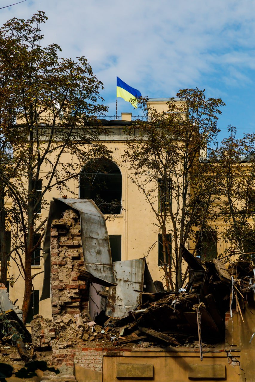 Обе ракеты, выпущенные оккупантами по Харькову вечером 28 августа, взорвались у здания ХОВА
