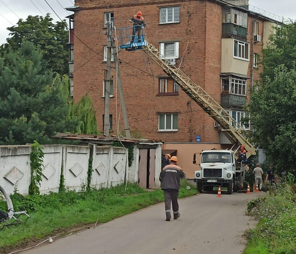 В Харькове восстановили электроснабжение после ракетного обстрела