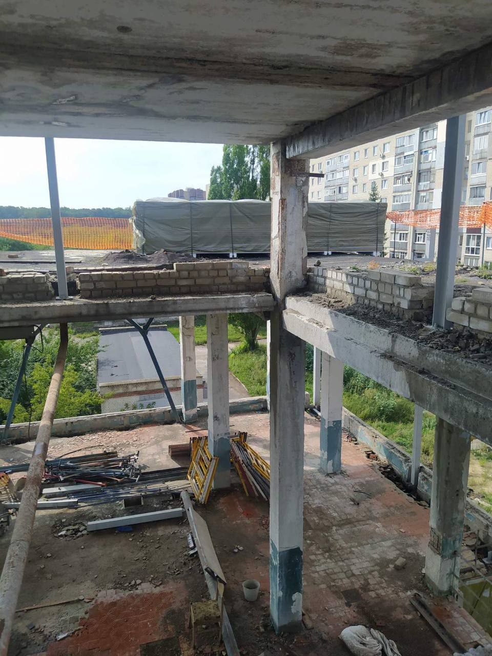 В Харькове после обстрелов восстанавливают котельную