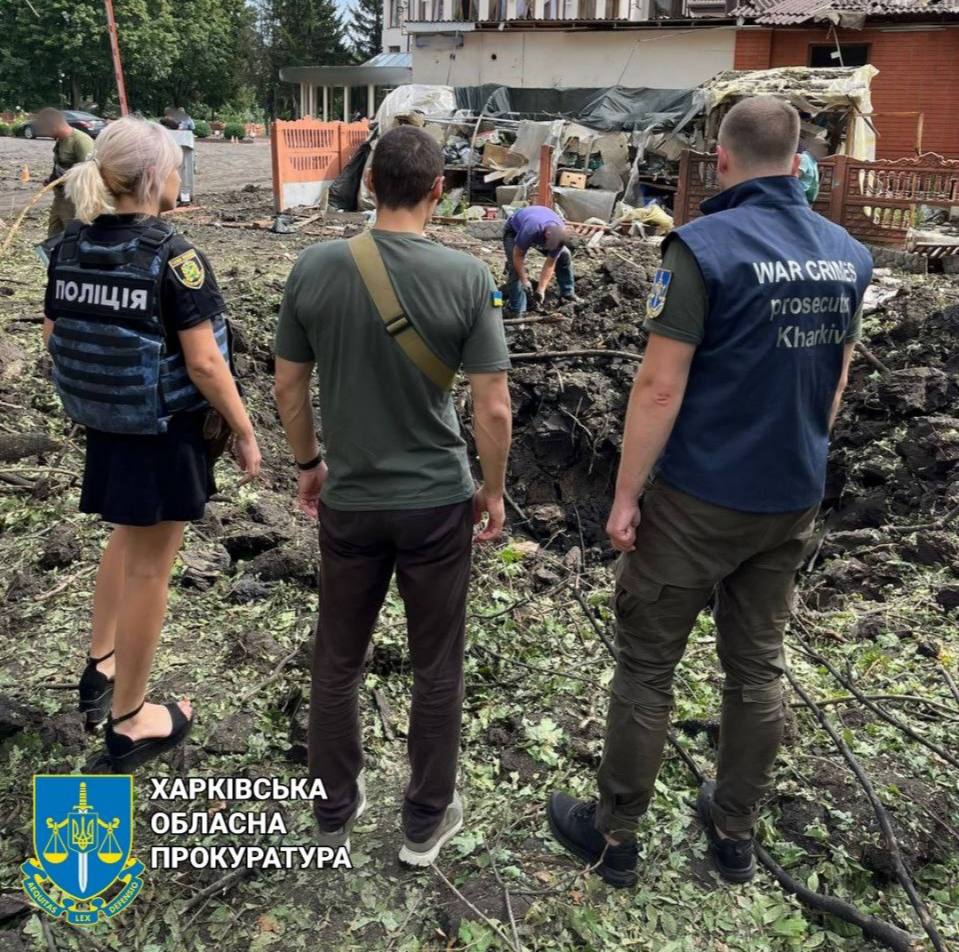 Полиция и прокуратура на месте обстрела Харькова 13 августа