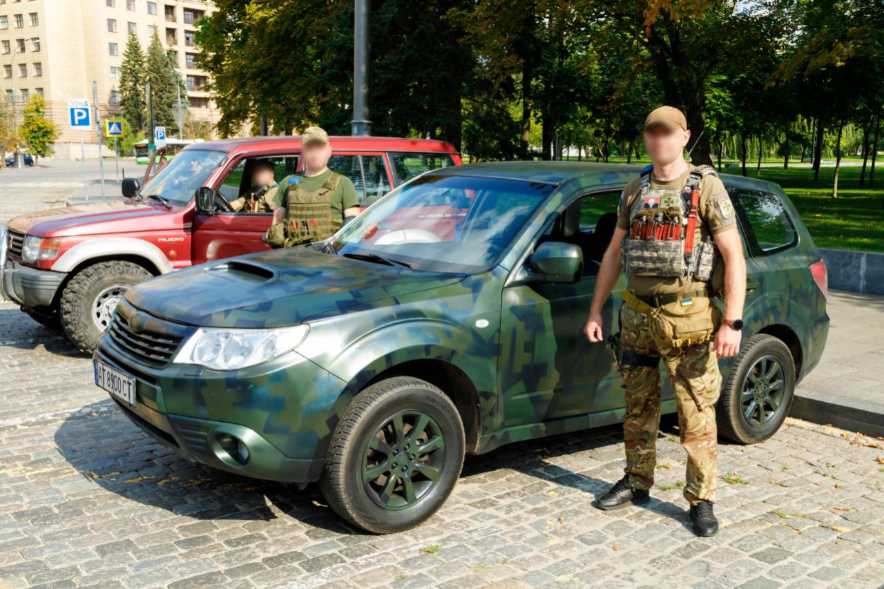 Два внедорожника передали пограничникам Харьковщины