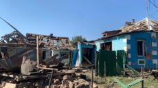 Россияне уничтожили два частных дома в громаде на Харьковщине (фото)