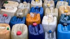 Пытались украсть 600 литров дизеля с АЗС: в Харькове полицейские поймали мародеров