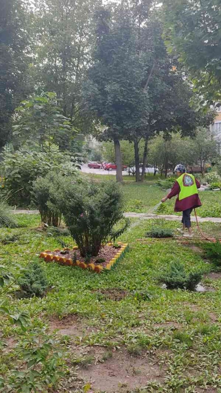 Работники КП «Харьковблагоустройство» наводят порядок в Основянском районе